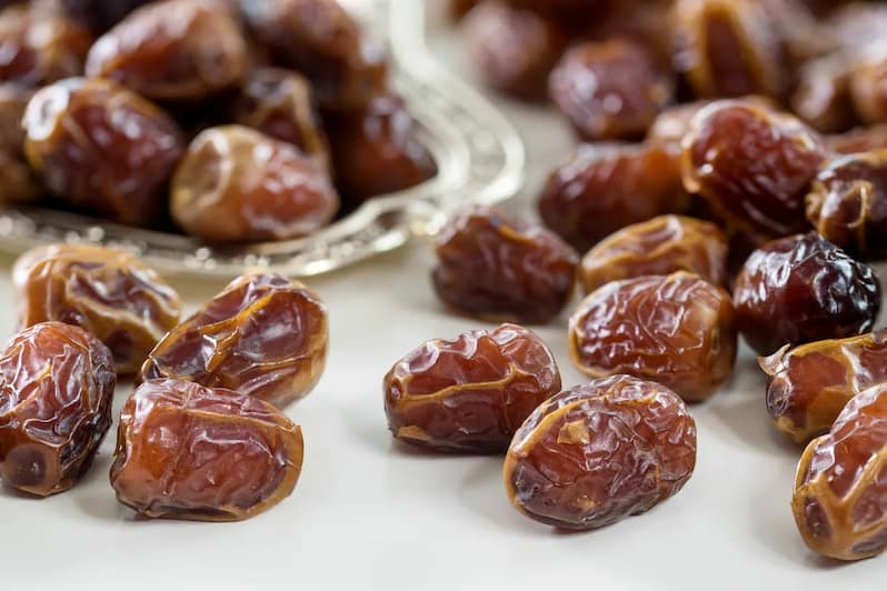 خرما کبکاب درجه یک با بافتی نرم و ماندگاری بالا